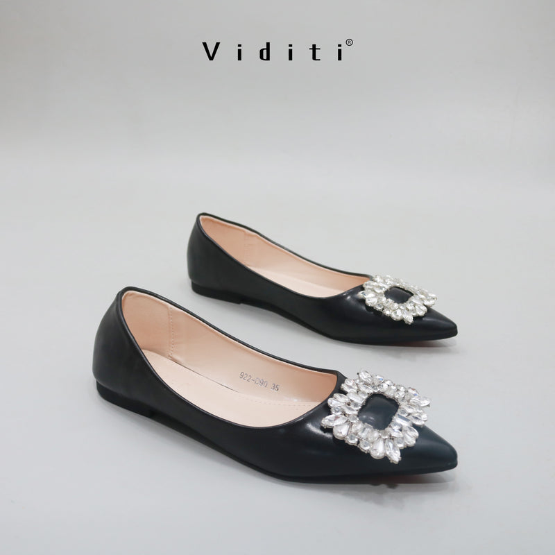 Ciara Flat Shoes by Viditi